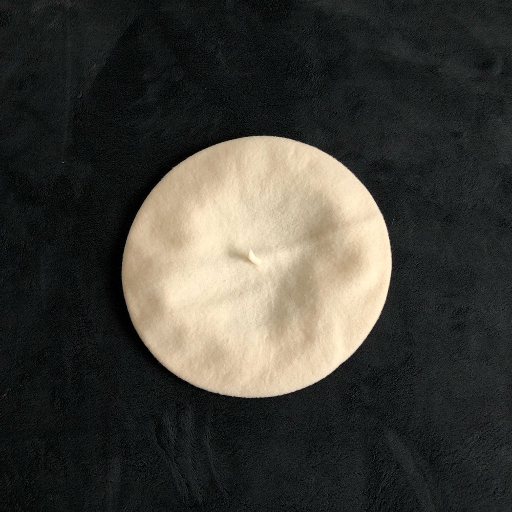 Aritzia Cream Wool Beret